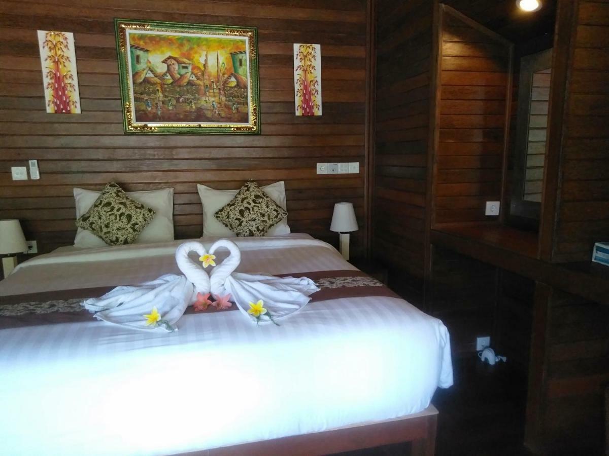 Gatri Hut Hotel Нуса Лембонган Екстериор снимка